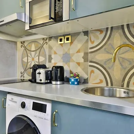 Lovely Loft With 2 Bedrooms Air Conditioned * パリ